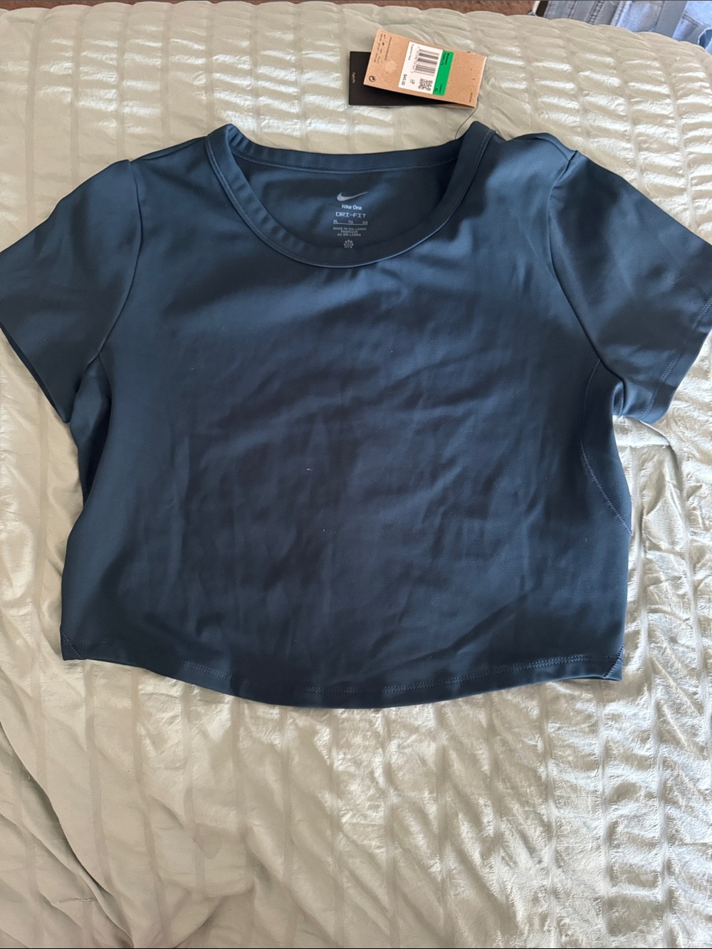 Nike Women’s Dri-FIT Short Sleeve Crop Top — Dark Blue